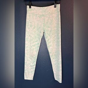 New Balance Girls’ Athletic Leggings – Size M (10/12)